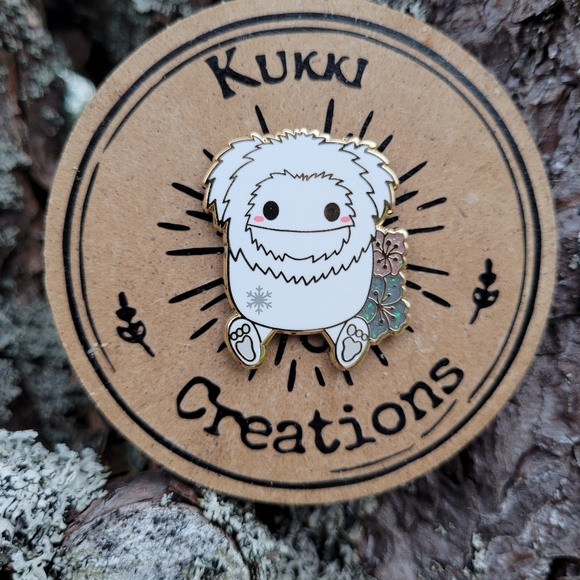 Full Set Squishmallow Enamel Pin Bigfoot - Picture 4 of 5